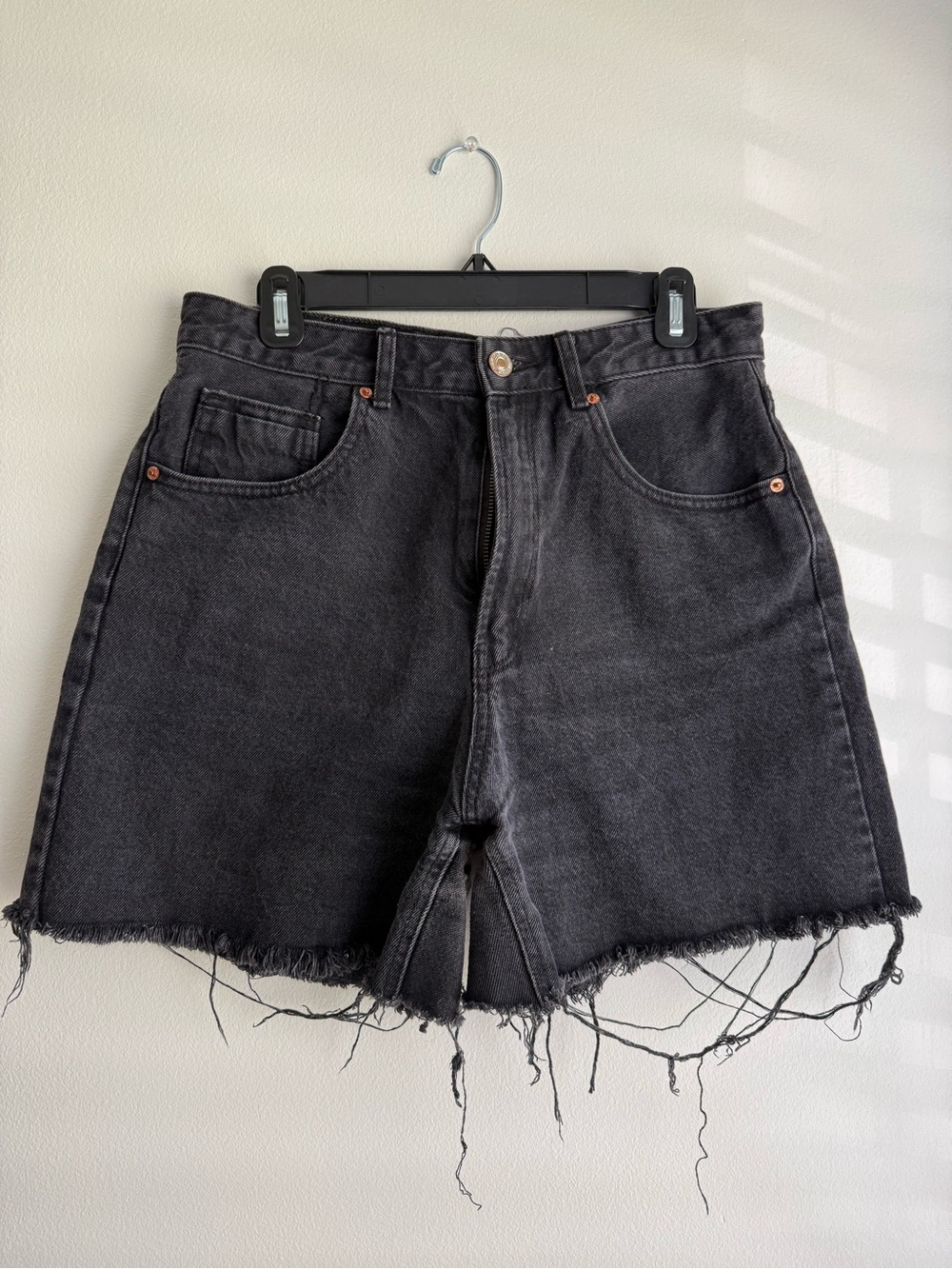 Stradivarius Black Denim Frayed Hem Shorts Size 10